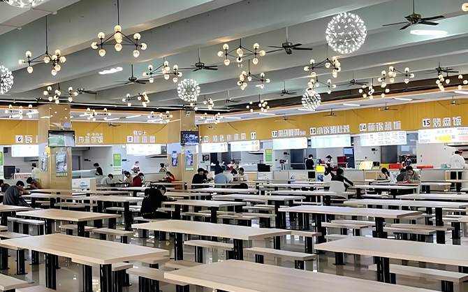 工廠食堂裝修高端現場圖片